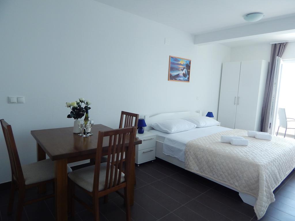 Apartments King Podstrana Esterno foto